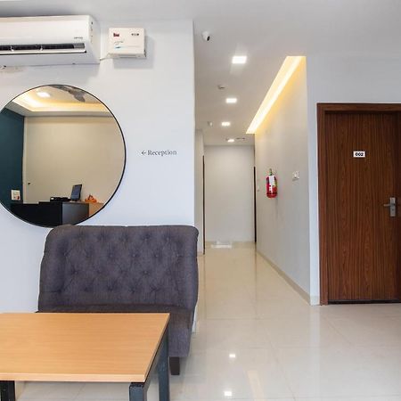 Hotel Ballfin Indore Индор Екстериор снимка